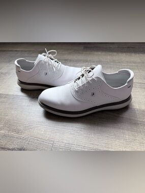 FootJoy Men's White Traditions Golf Shoes
